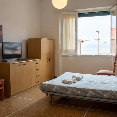 Posto Auto E Vista Magnifica Relax A 900 Metri Dal Mare Apartment Borgio Verezzi