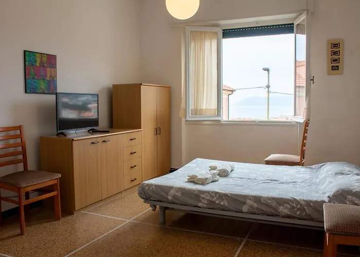 Posto Auto E Vista Magnifica Relax A 900 Metri Dal Mare Appartement Borgio Verezzi