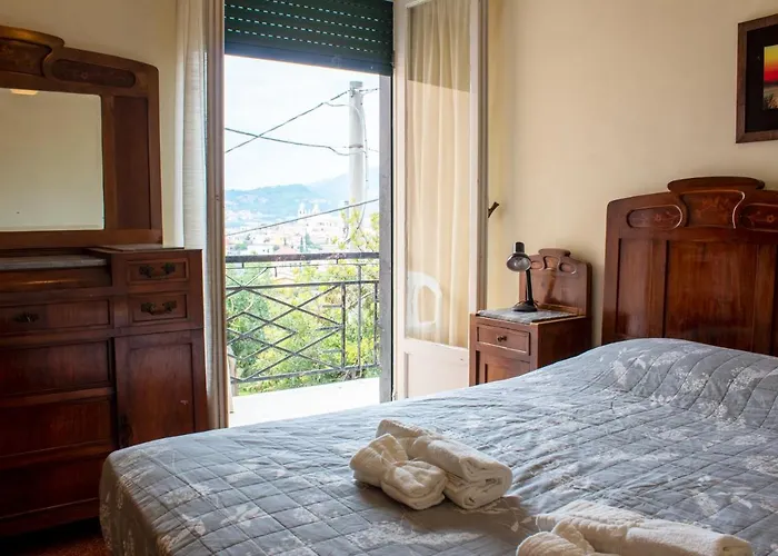 Appartement Posto Auto E Vista Magnifica Relax A 900 Metri Dal Mare Borgio Verezzi